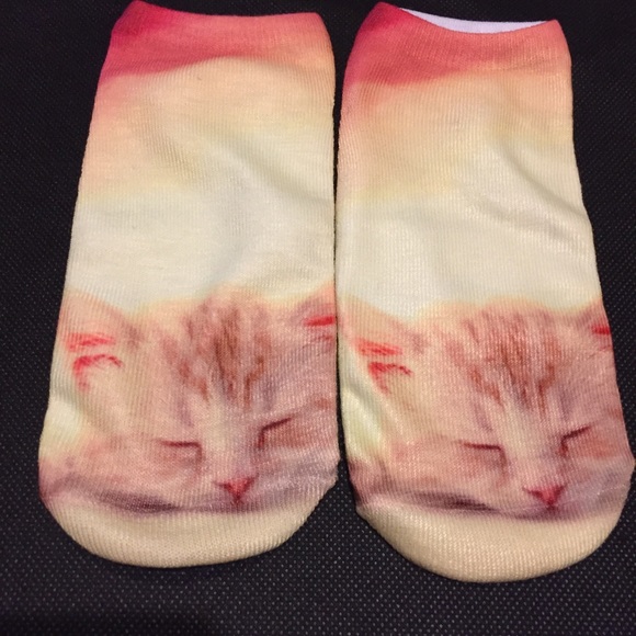 Kathrono Accessories - 😺New list! 😺 Sweet sleeping kitty socks